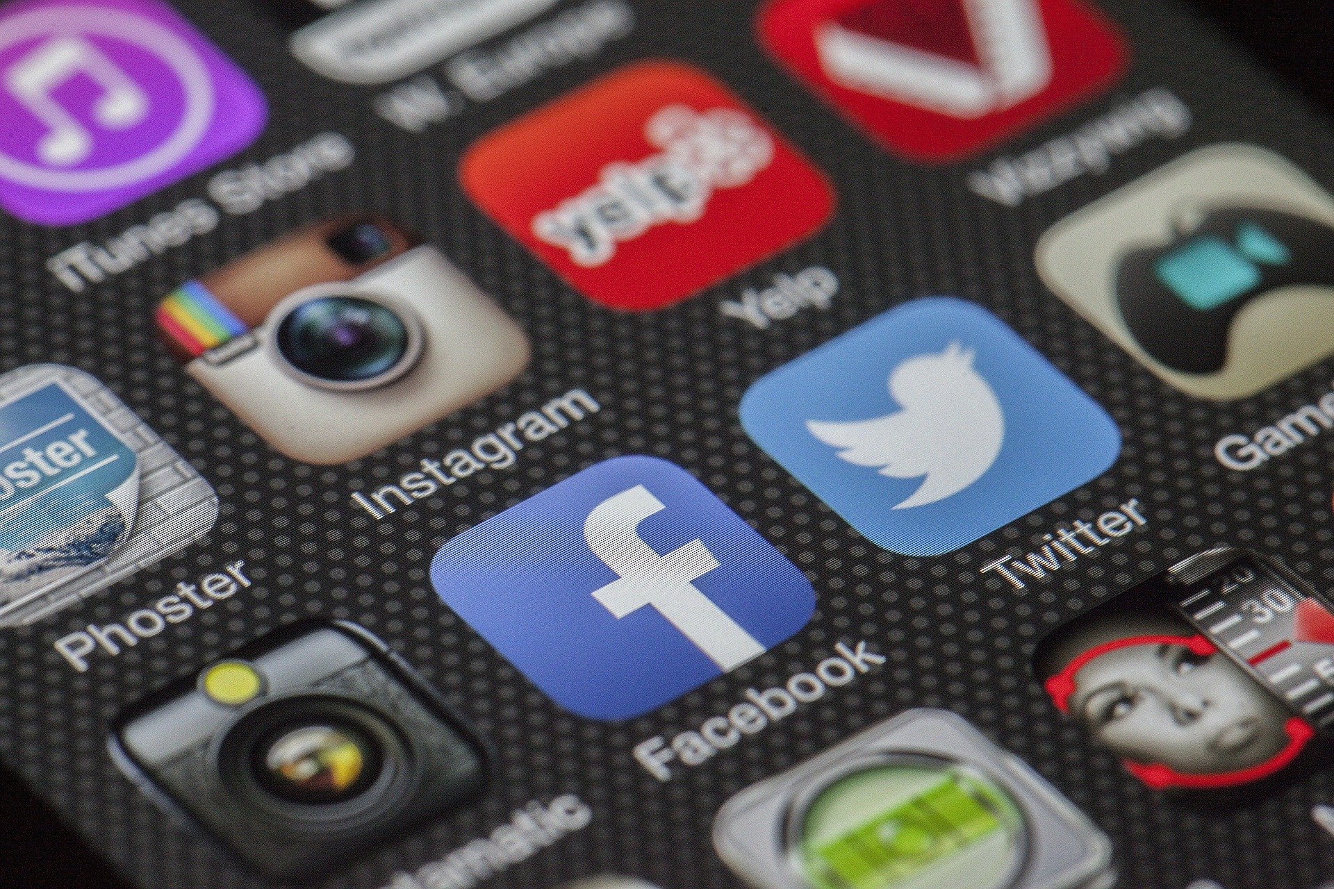 Senators to introduce legislation to access your social media data